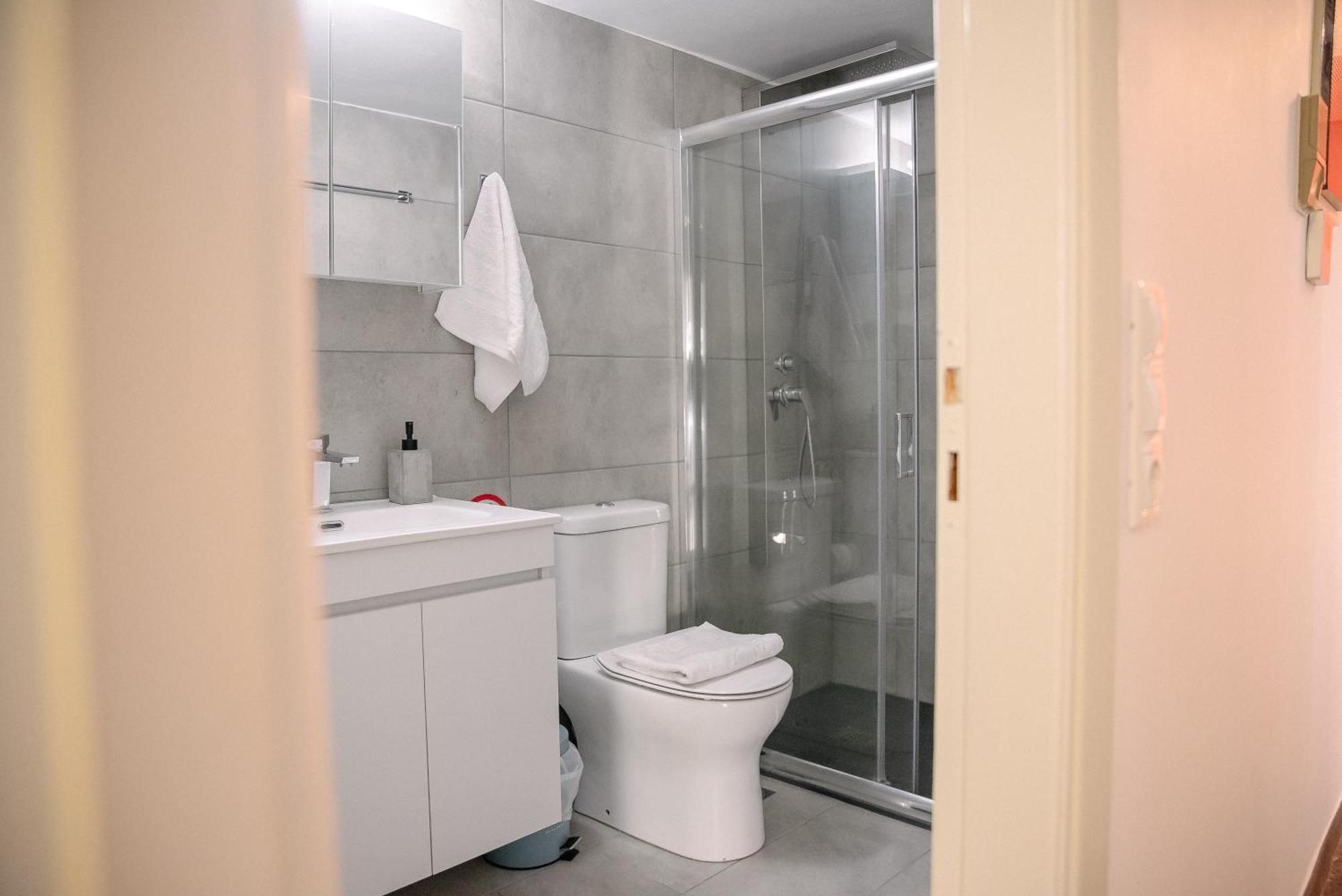 דירות 3Cs Athens Ampelokipoi Comfy Flat Ft Patio Airport Direct Day N Night מראה חיצוני תמונה