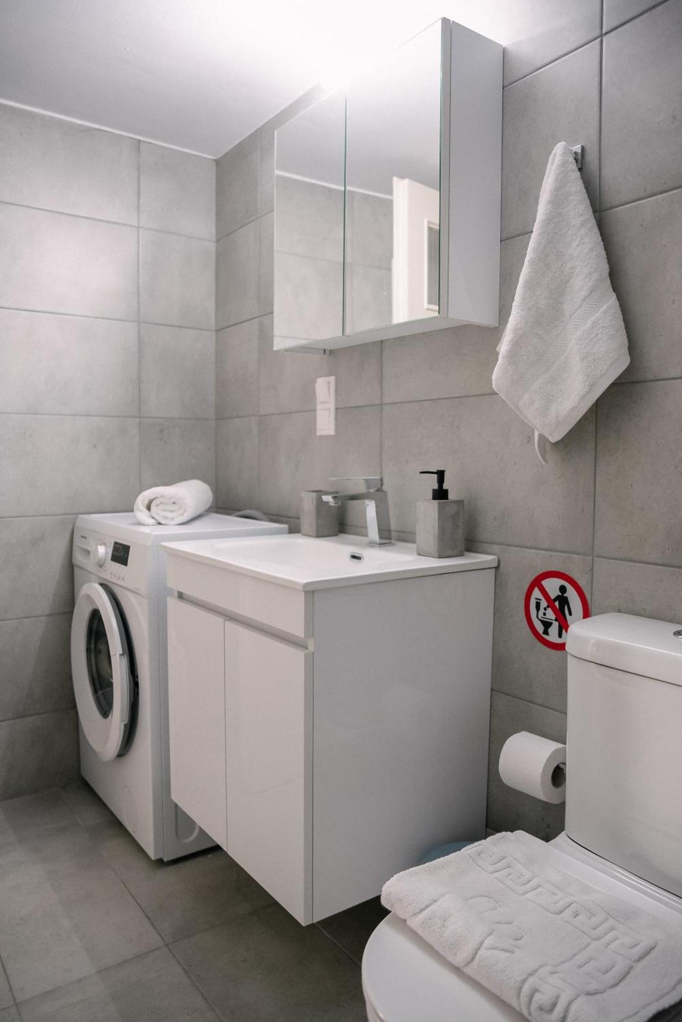 דירות 3Cs Athens Ampelokipoi Comfy Flat Ft Patio Airport Direct Day N Night מראה חיצוני תמונה