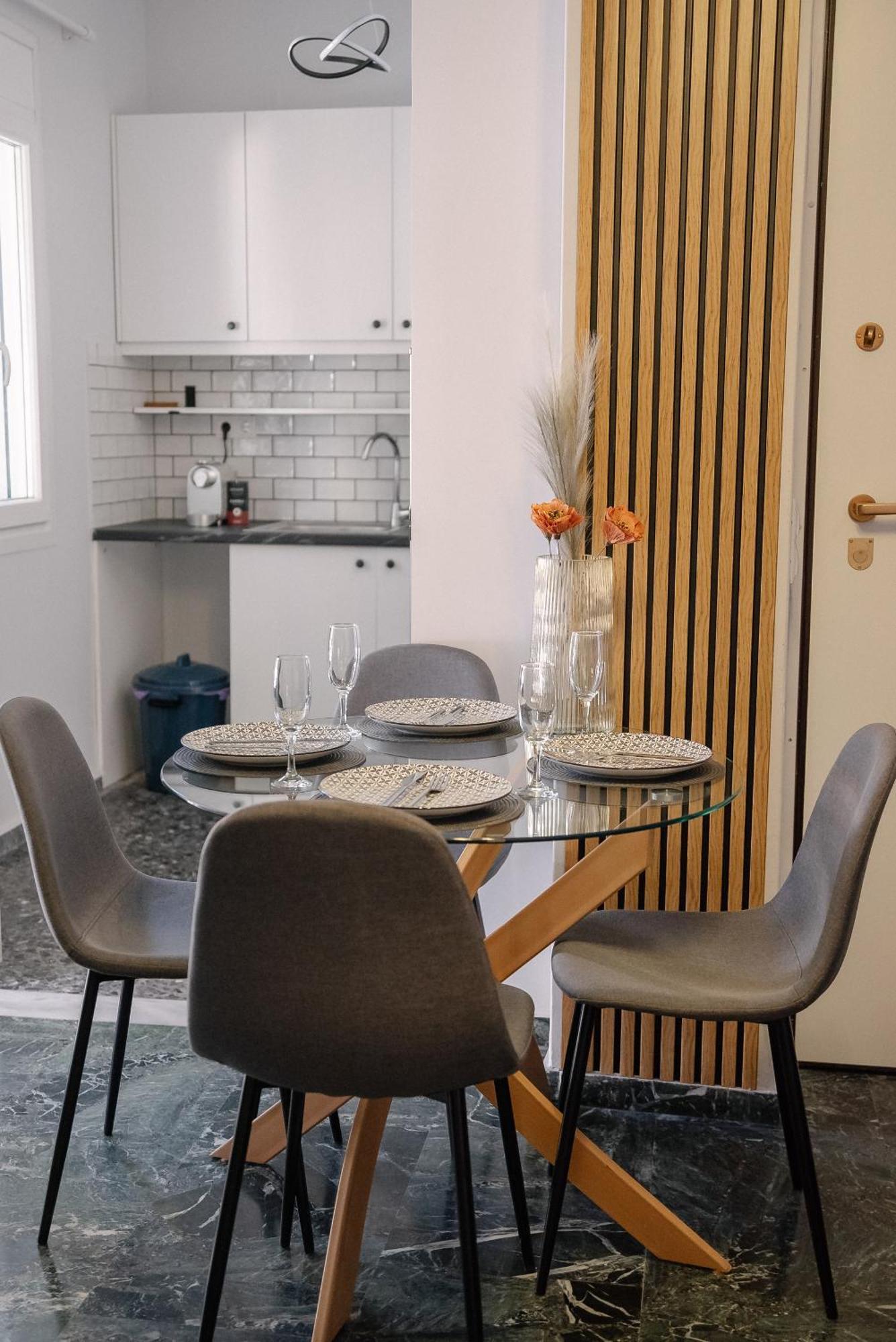 דירות 3Cs Athens Ampelokipoi Comfy Flat Ft Patio Airport Direct Day N Night מראה חיצוני תמונה